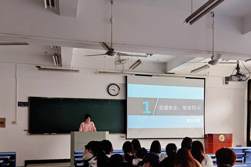 台湾av