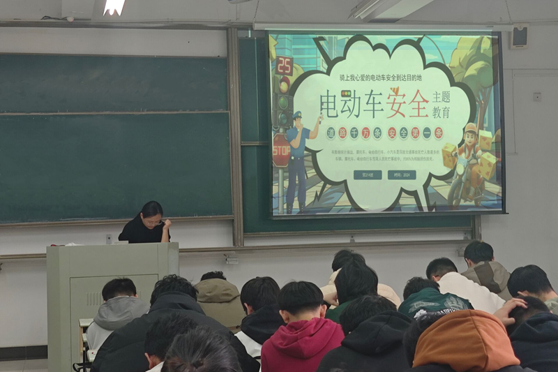 台湾av